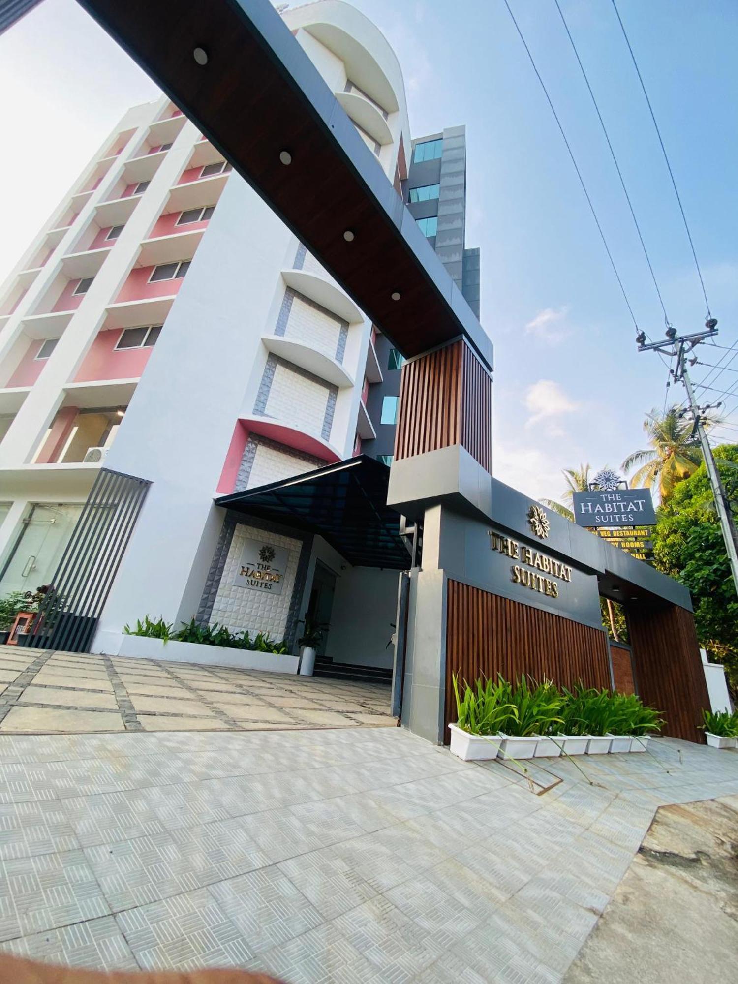 The Habitat Suites Guruvāyūr Exteriör bild