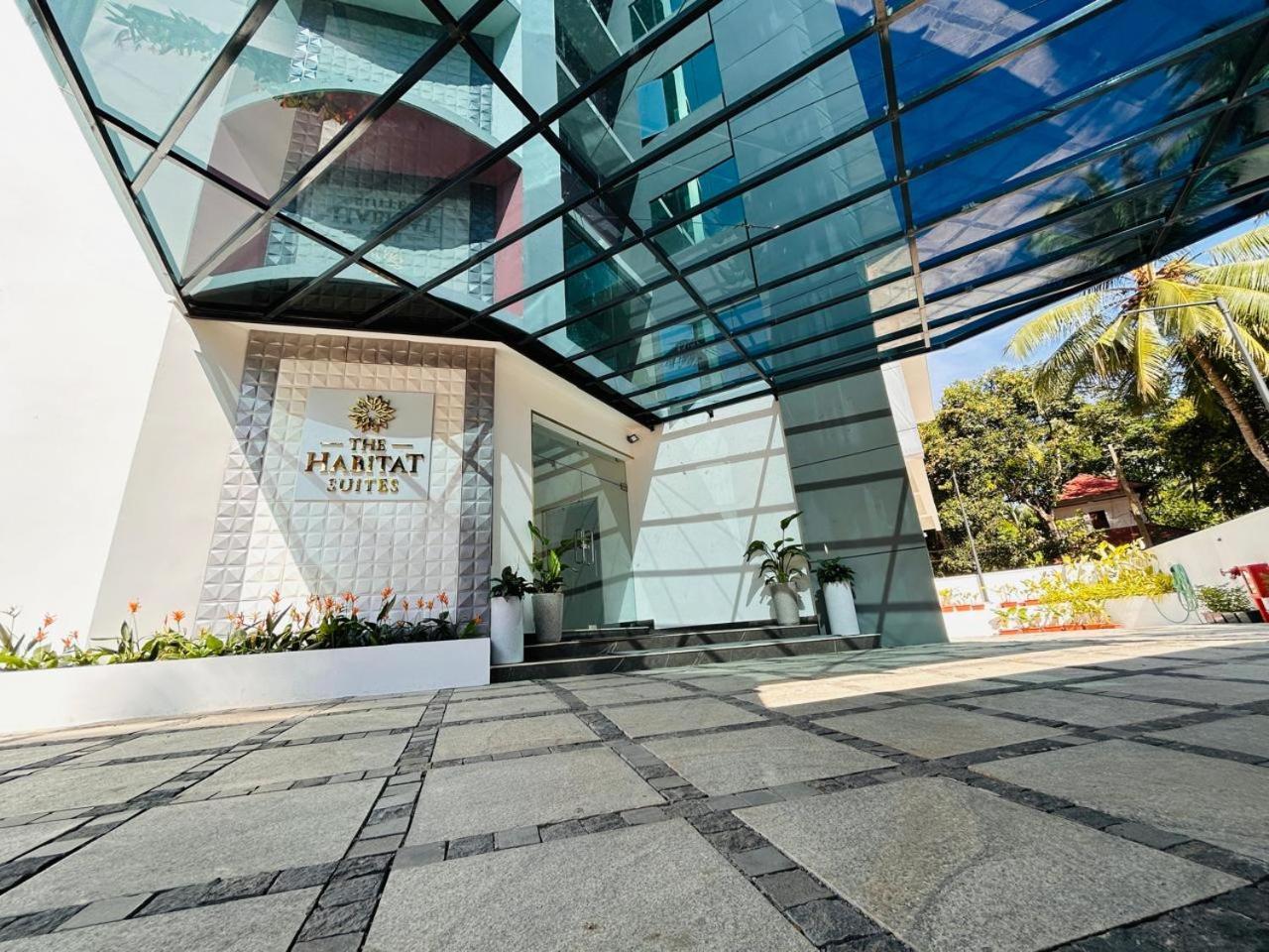 The Habitat Suites Guruvāyūr Exteriör bild